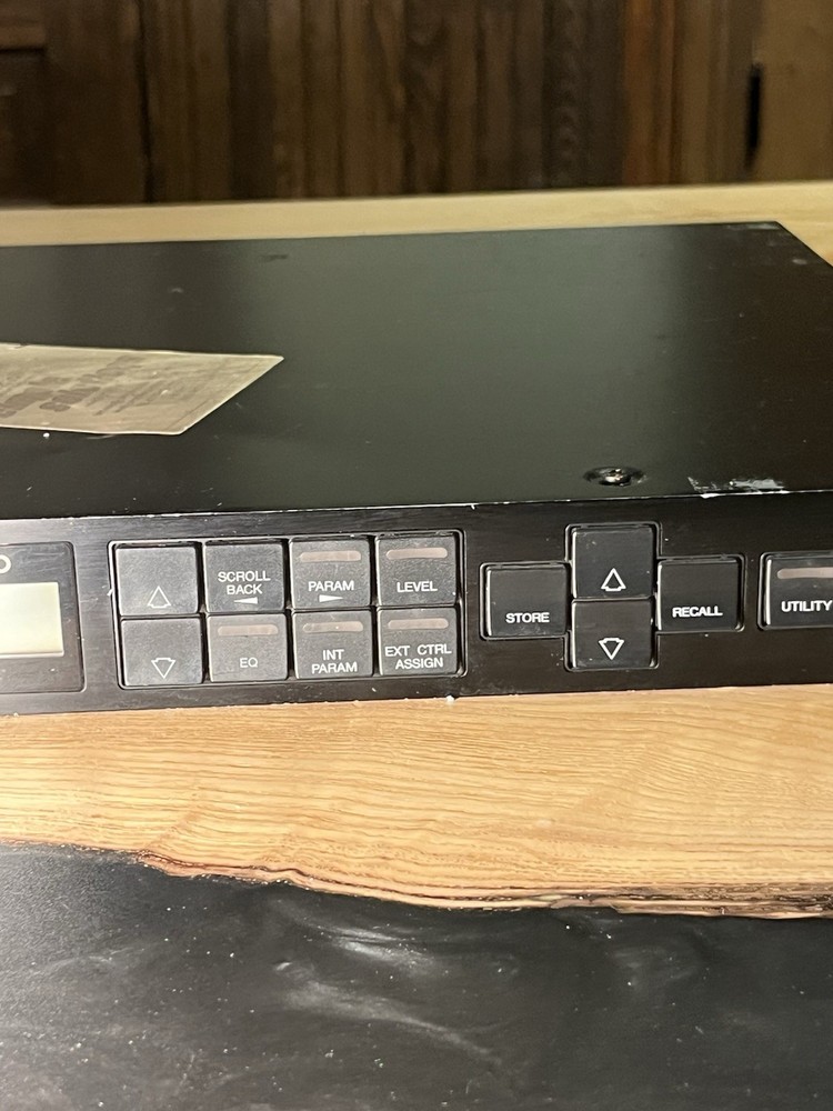 Yamaha SPX900 Professional Multi Effect Processor