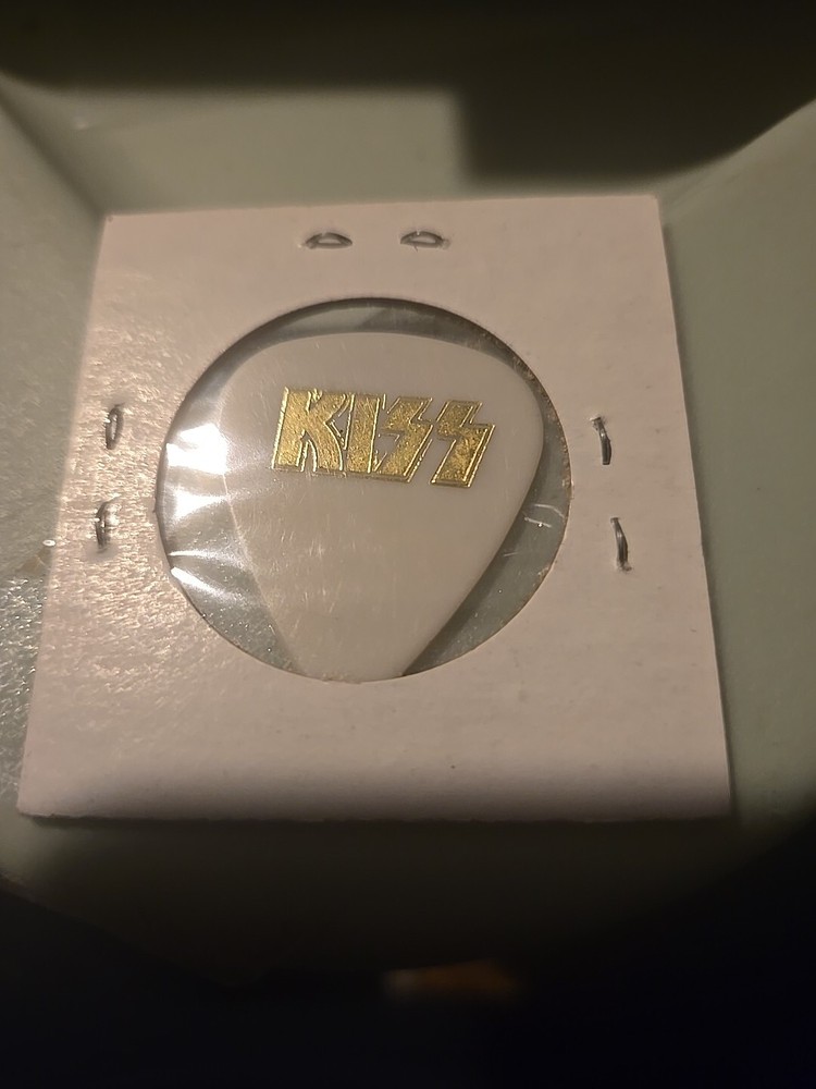 KISS Guitar Pick PAUL STANLEY 1987 Tour Vintage Picks Pic Plectrum Crazy Nights