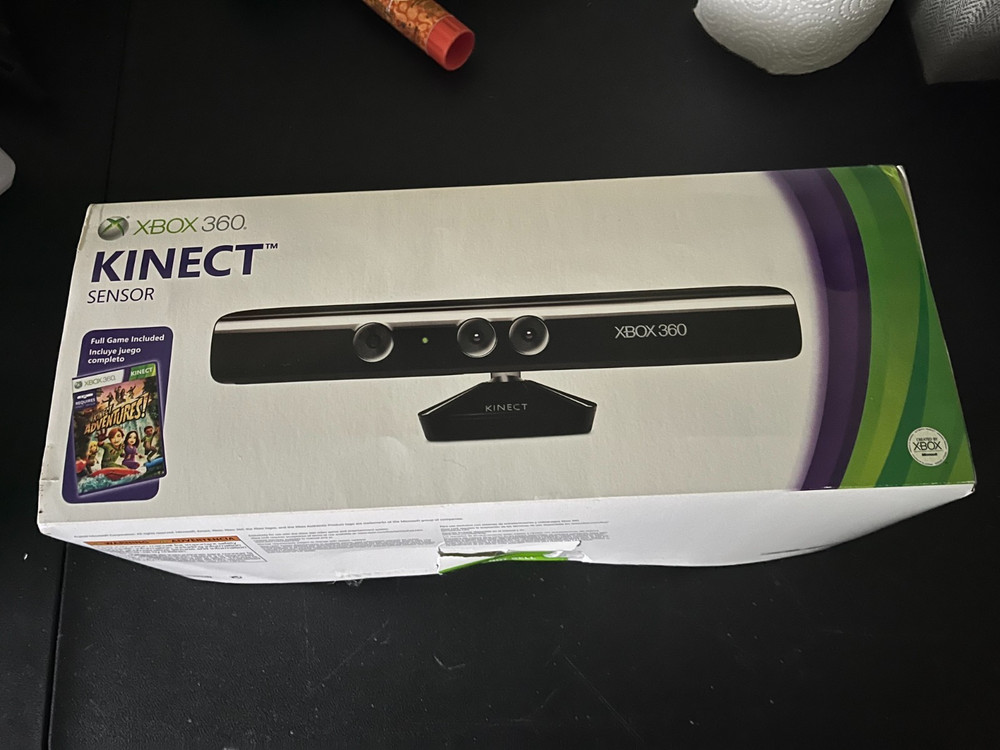Xbox 360 Kinect Microsoft LPF-00004 Motion Sensing Gaming Controller in Box