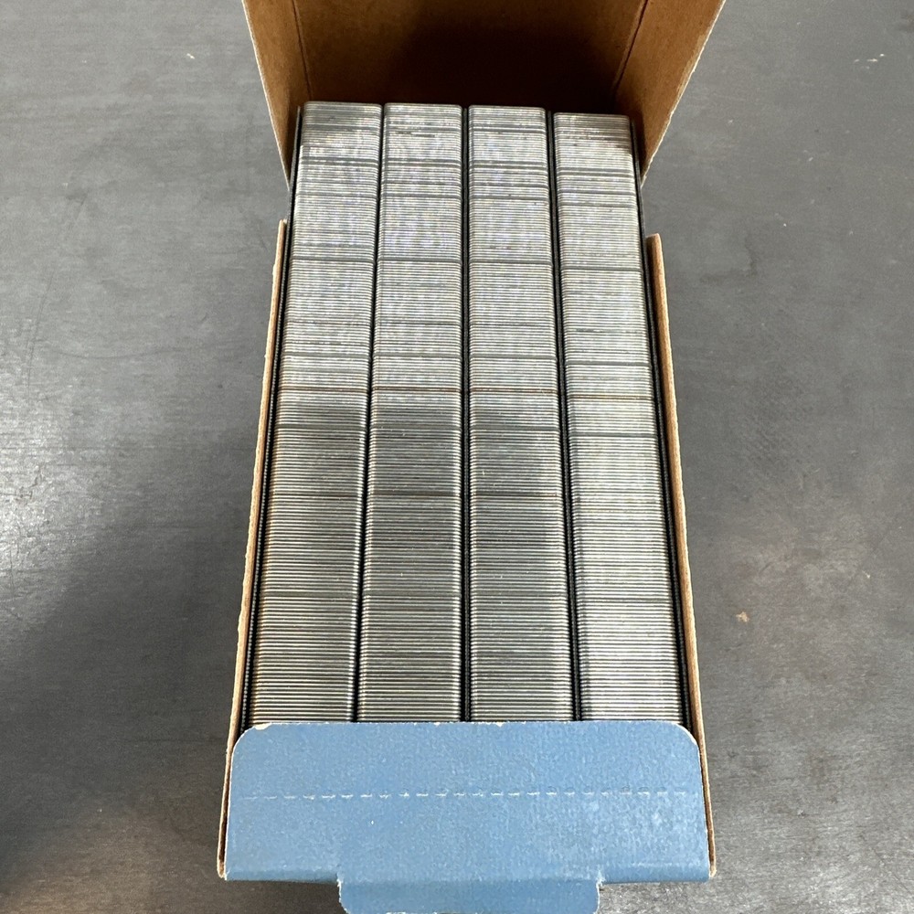 Bostitch Chisel Point Staples Old New Stock