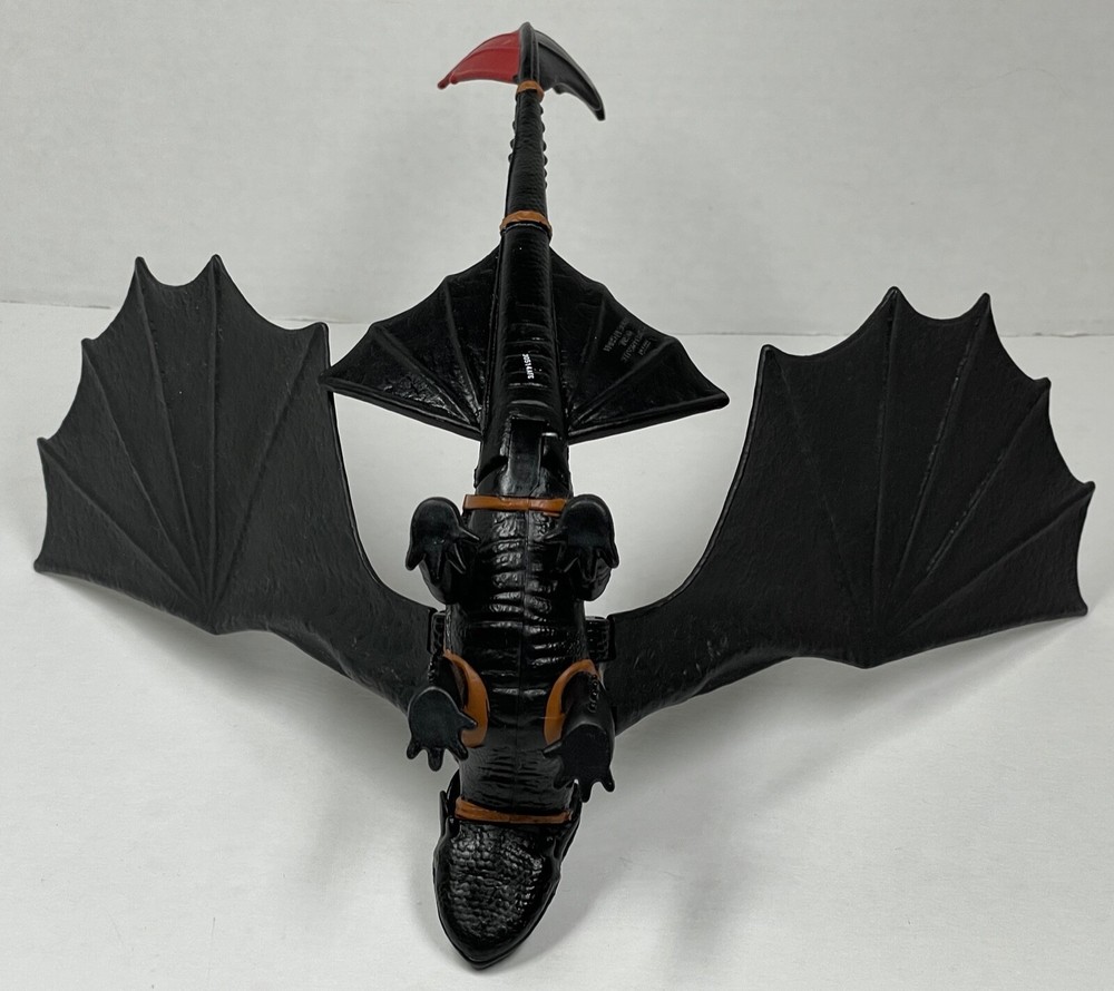 How To Train Your Dragon - Toothless Figure 8" Tall - 2013