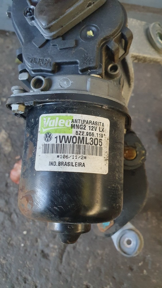 VW FOX FRONT WIPER MOTOR 2011