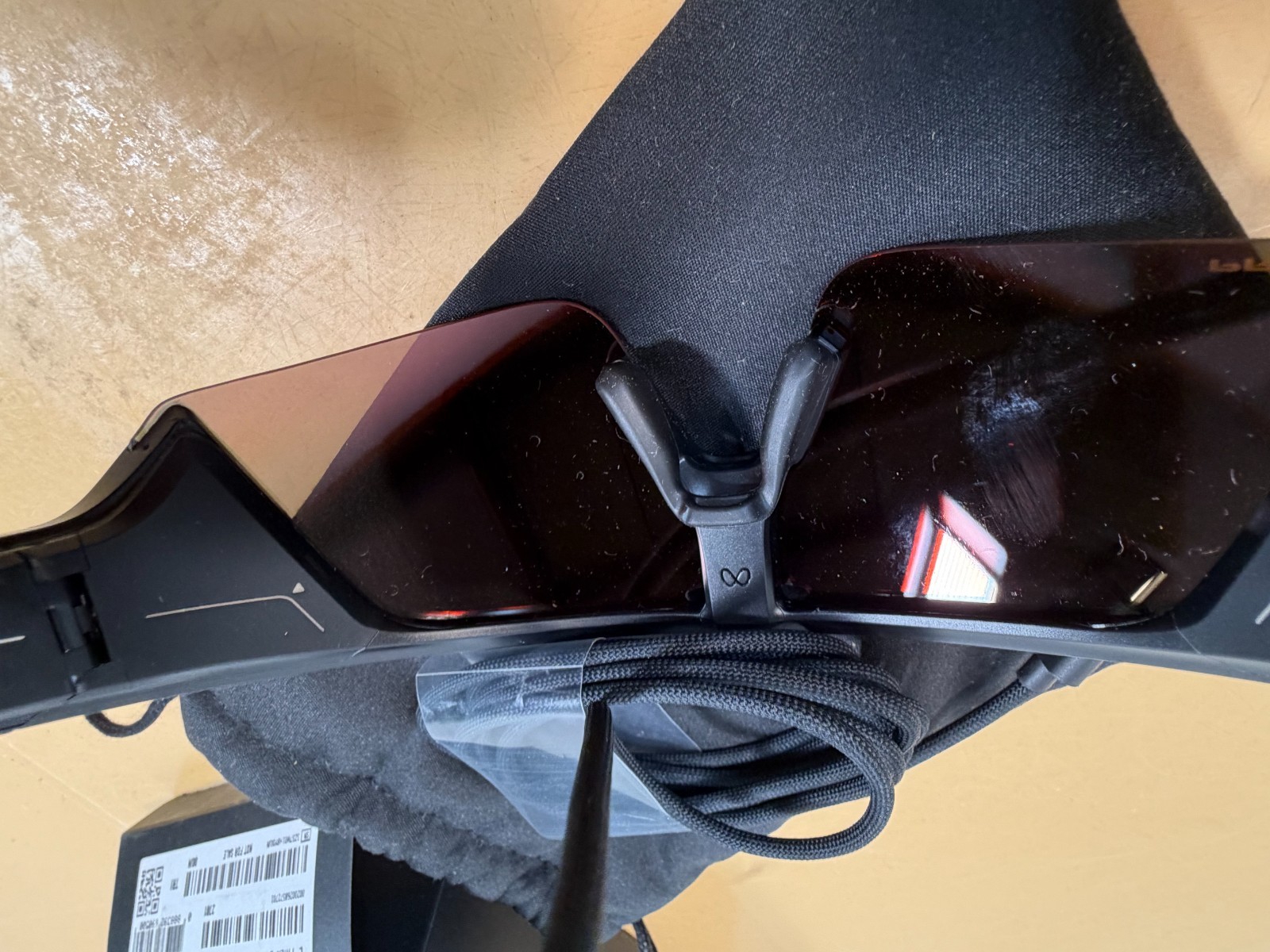 Oakley Meta Vanguard Black Prizm 24K 0W8001E (DEMO MODEL, SEE PHOTOS)