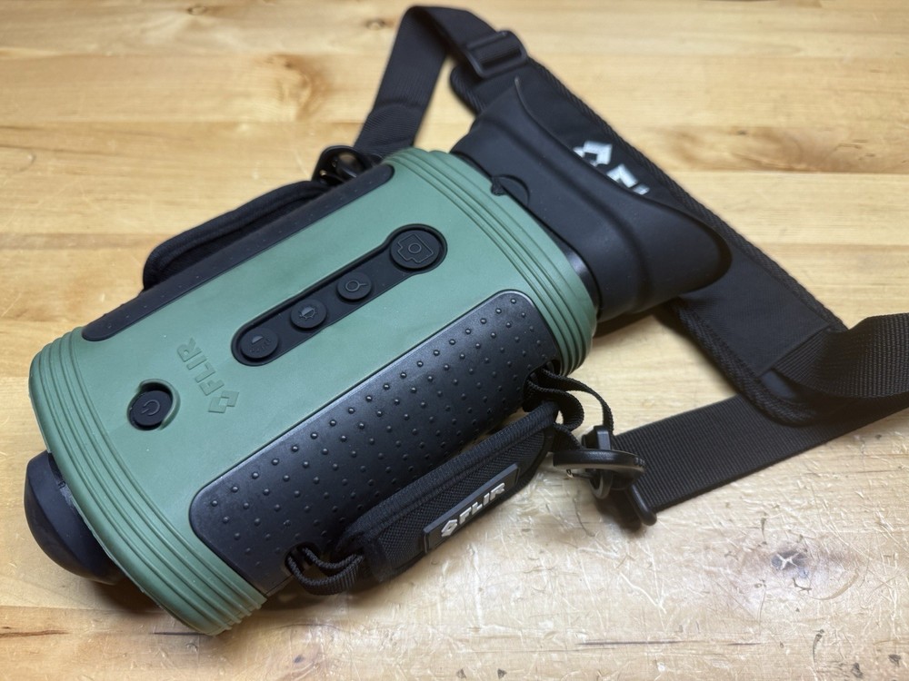 FLIR BTS-XR Thermal Imaging Camera with Multiple Lenses And Case