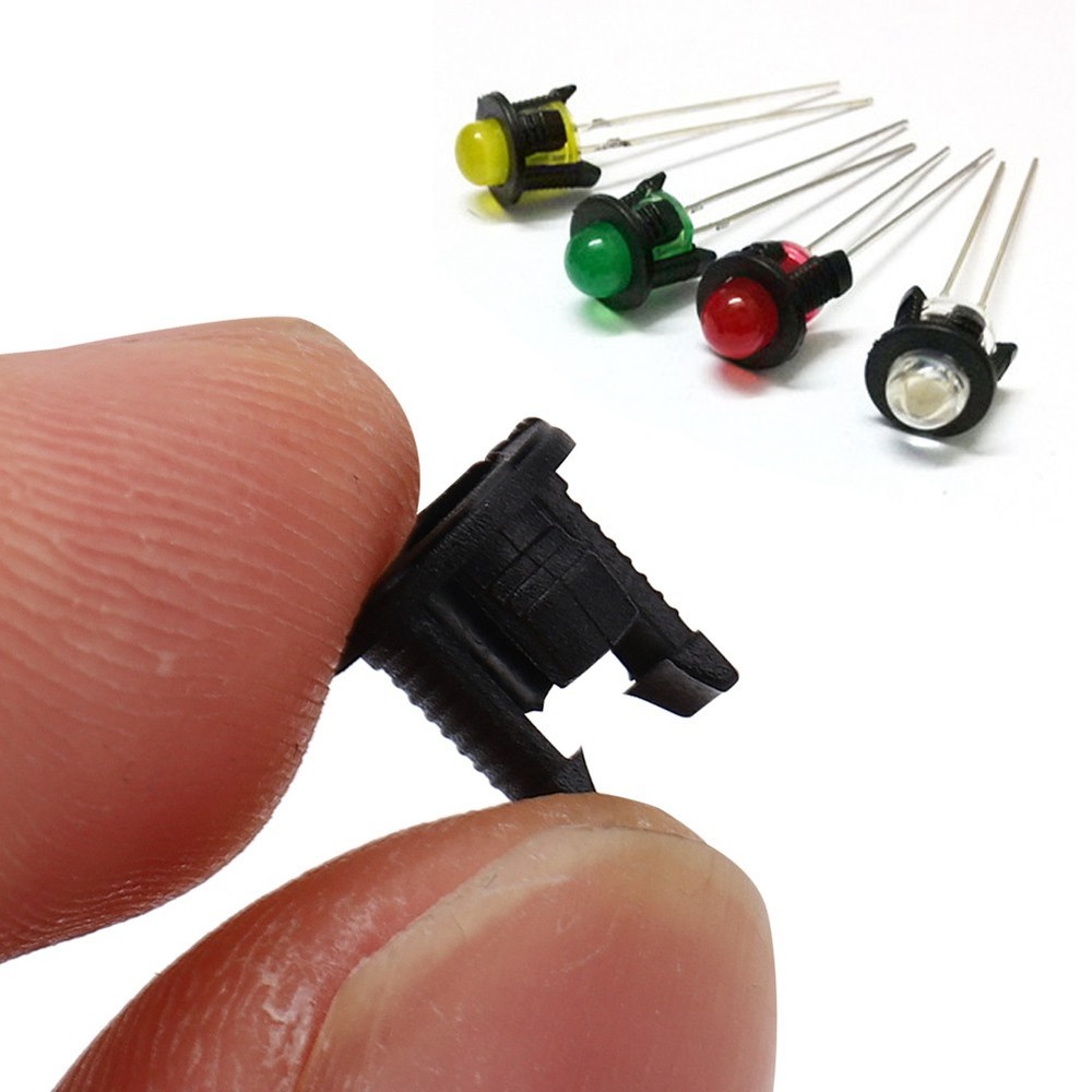 200Pcs LED Lamp Diode Holder Bulb Socket Bracket Mount Plastic Black 5mm