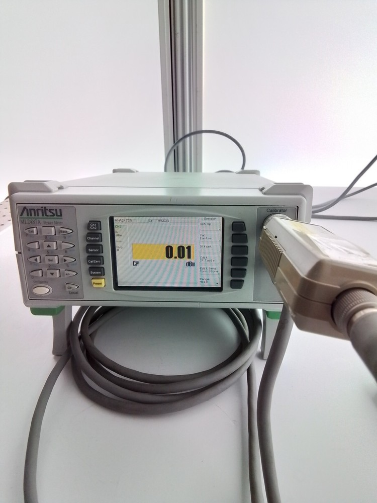 Anritsu ML2487A power Meter ( no accessories)
