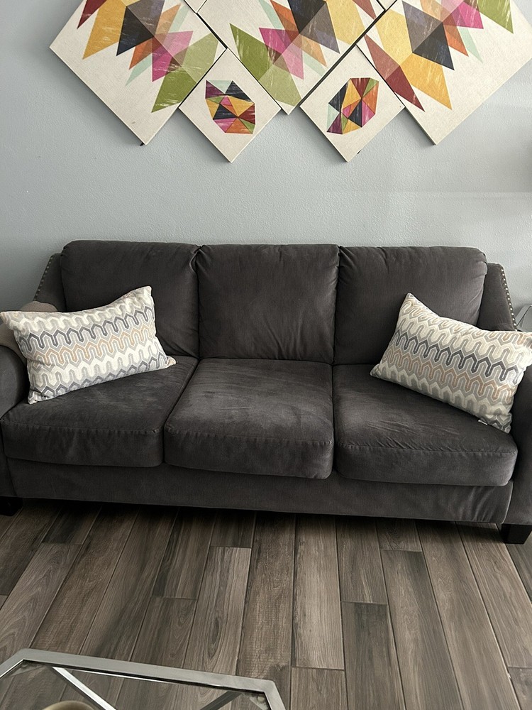 couches sofas used