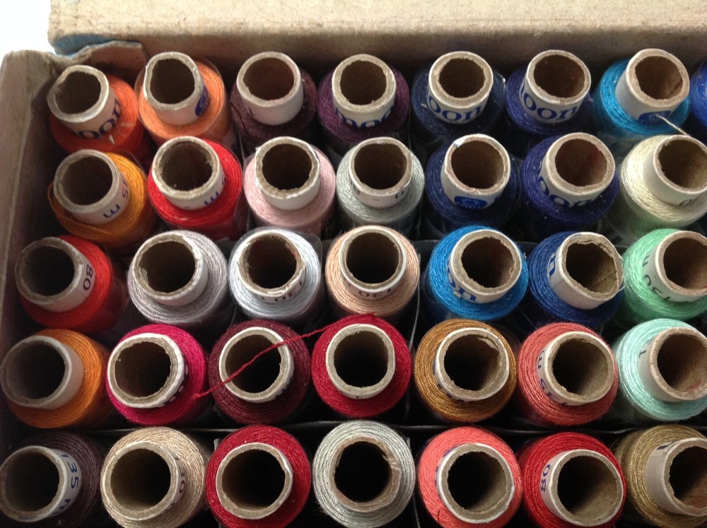 Coats Polyester Sewing Thread Box of 100 Unique Colored Tubes Poly Spun