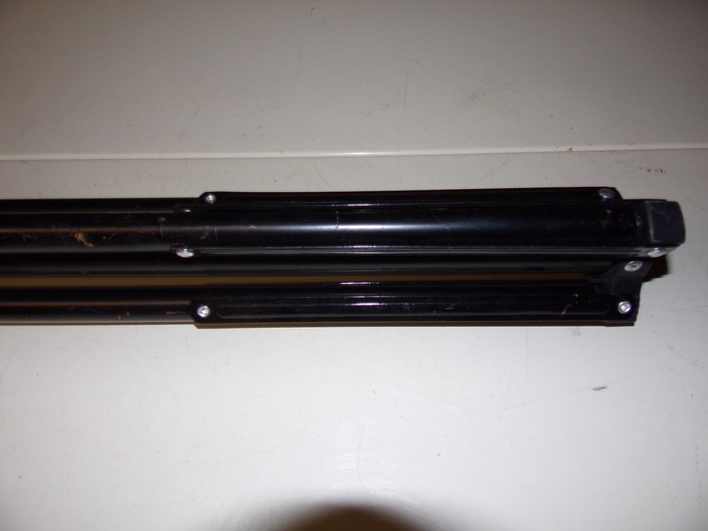 Vintage Neewer Metal Tripod Light Stand, Adjustable/Extendable