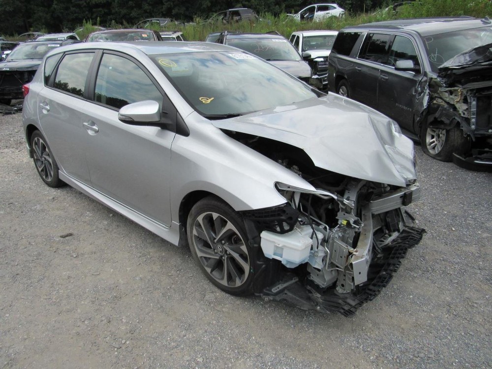 IM 2018 Glove Box 1065967