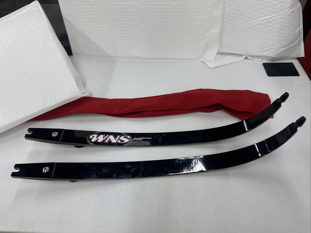 Win & Win - WNS Limbs - Delta C3 - Medium - 40-42# - Item 3786