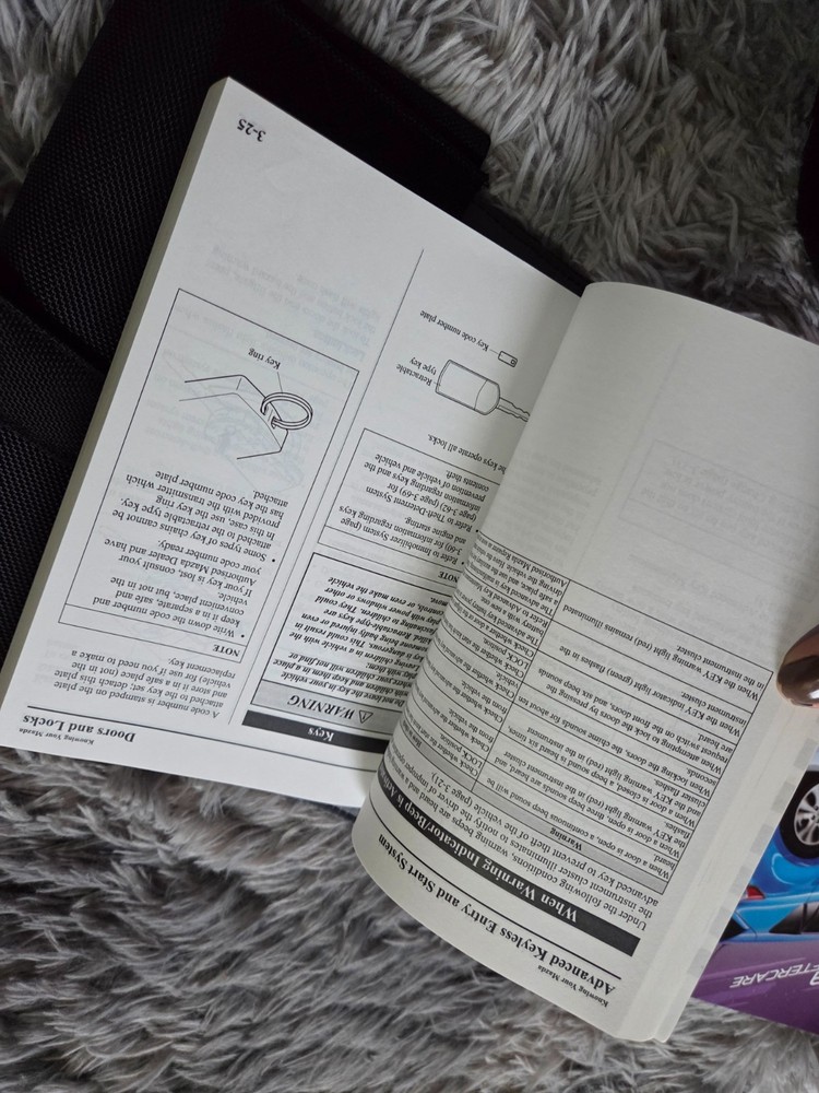 Mazda CX-7 Owners Manual Set