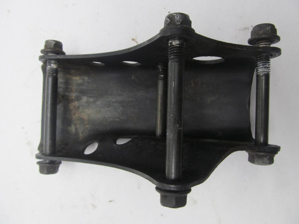 1984 SUZUKI DR125 DR 125 LOWER ENGINE BRACKET