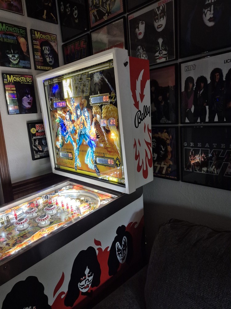 Kiss Classic Pinball Machine