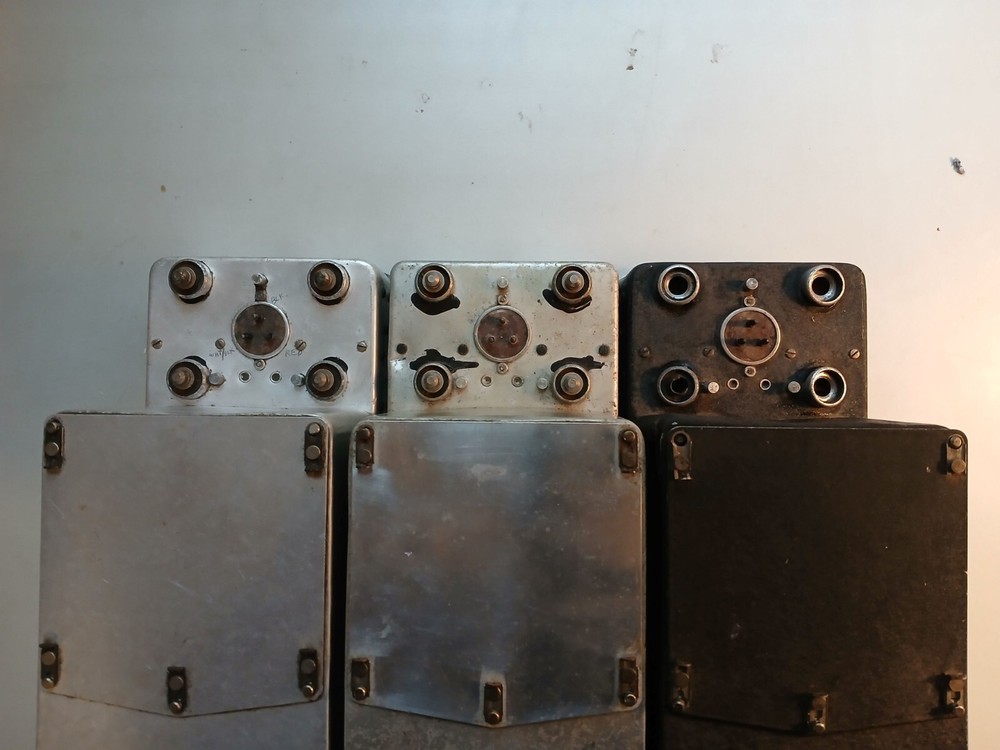 WW-II Command Radio Set - 3 Receivers and 2 Transmitters