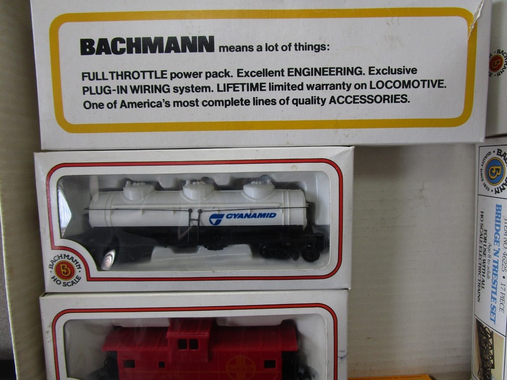 BACHMANN HO SCALE SANTE FE 307 TRAIN SET KIT