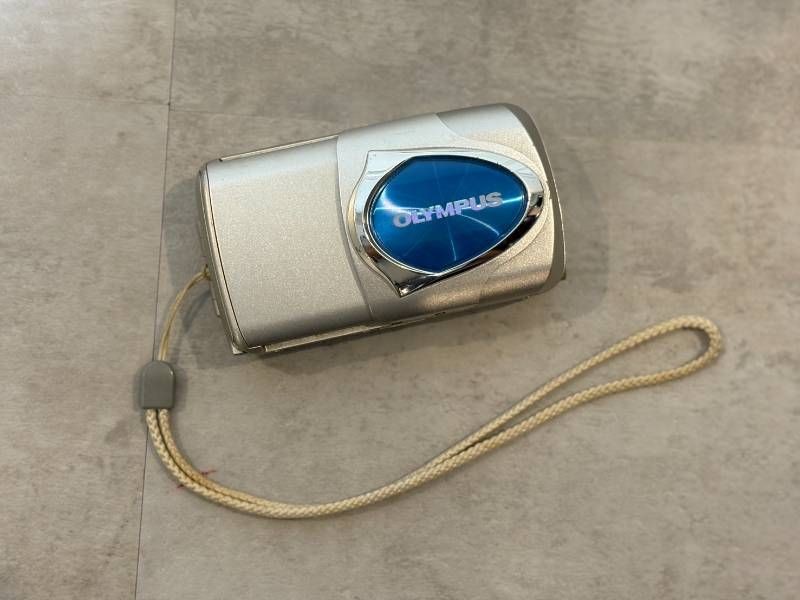 OLYMPUS μ-15 DIGITAL Silver Compact Digital Camera Tested Working Japan