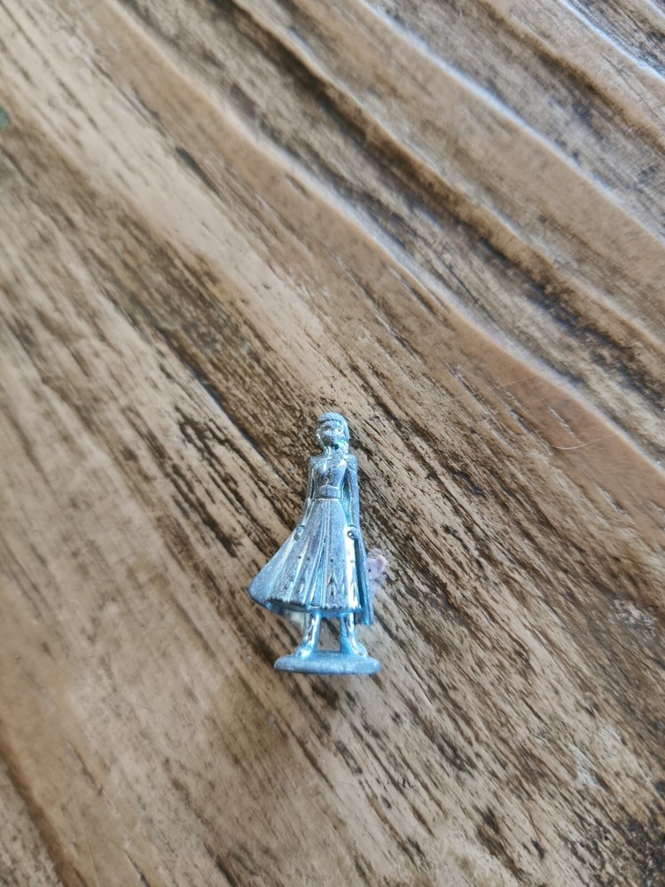 MONOPOLY Disney Frozen ii Replacement TOKEN - Elsa