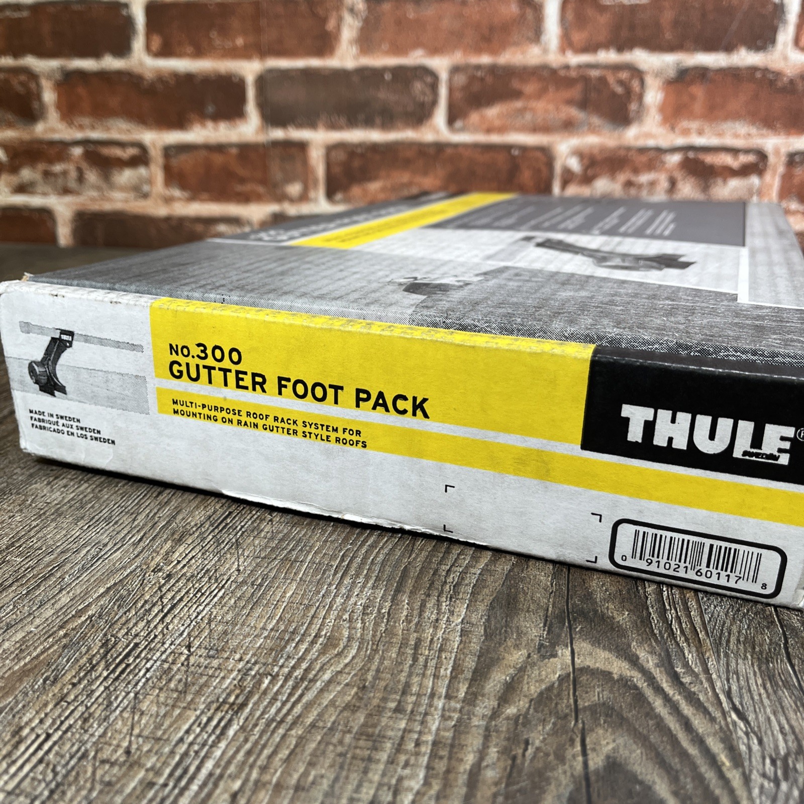 Thule 300 Rain Gutter Foot Pack Roof Rack System 4 Towers Brand New