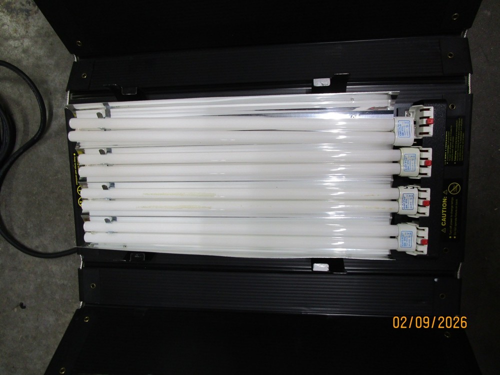 2 Kino Flo DIV400 & 401 DIVA LITE