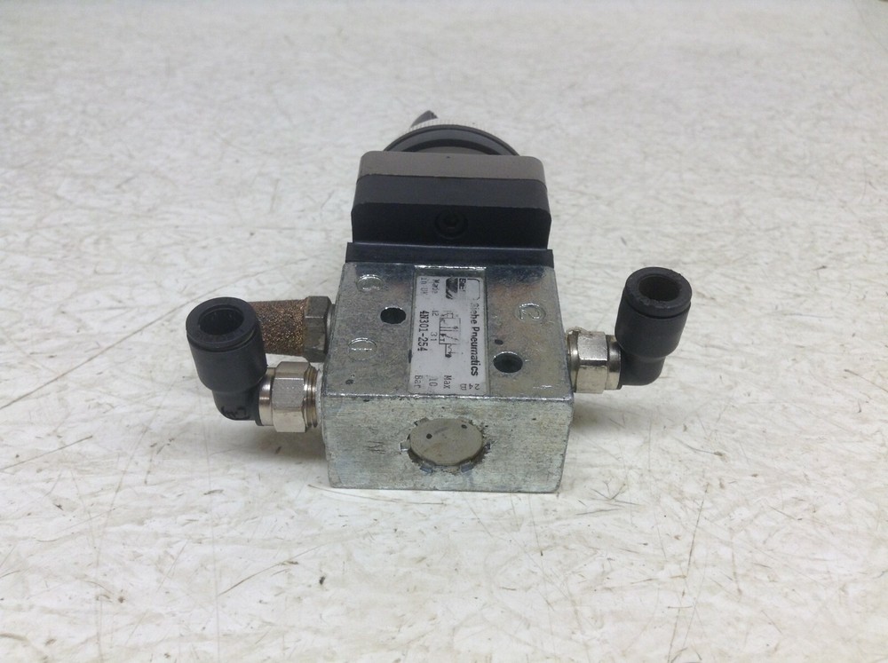Siebe Pneumatics 4N301-254 2 Position Maintained Selector Switch Pneumatic (TSC)