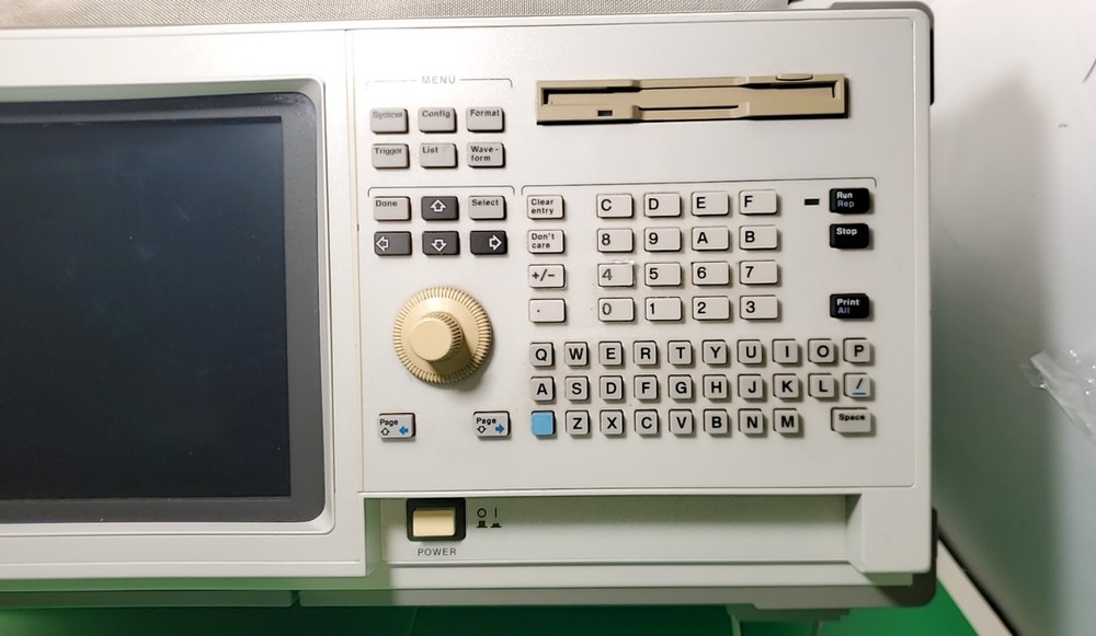 Hewlett-Packard 1672E Logic Analyzer