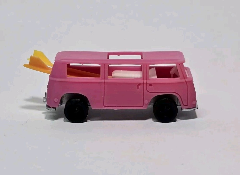 CUSTOM ZOWEES - Rear Loading Beach Bomb - Redline Hot Wheels Style