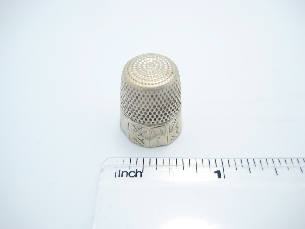 Antique Sterling Silver Sewing Thimble Cross Pattern Size 9