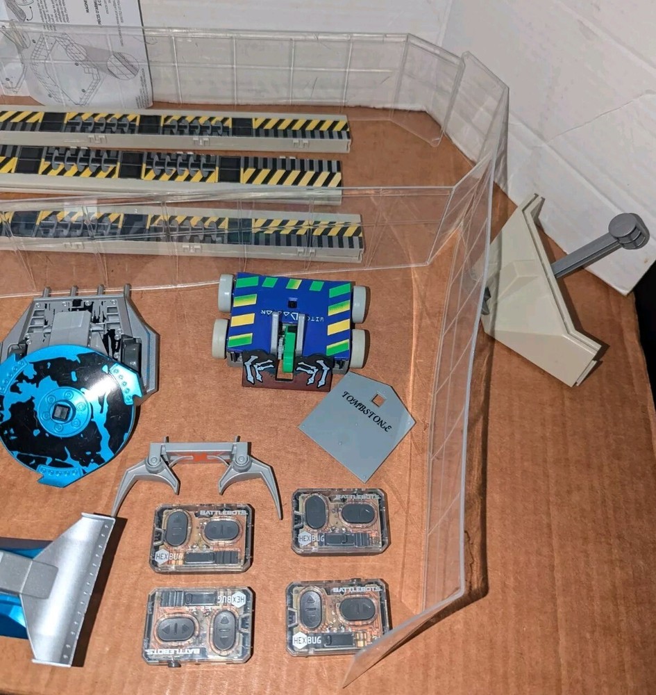 Hexbug Battlebots Lot - Bots - Remotes Parts Pieces