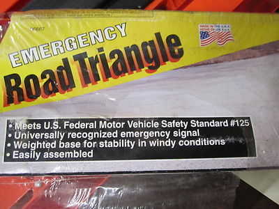 TRIANGLE REFLECTOR EMERGENCY WARNING TRIANGLE ROAD HAZARD WARNING