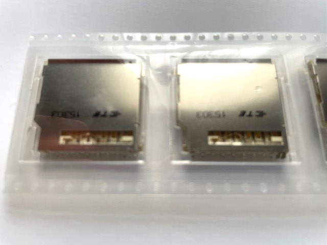 Standard SD Memory Card Replacement Socket 11 Pin PCB Mount (2 pieces)