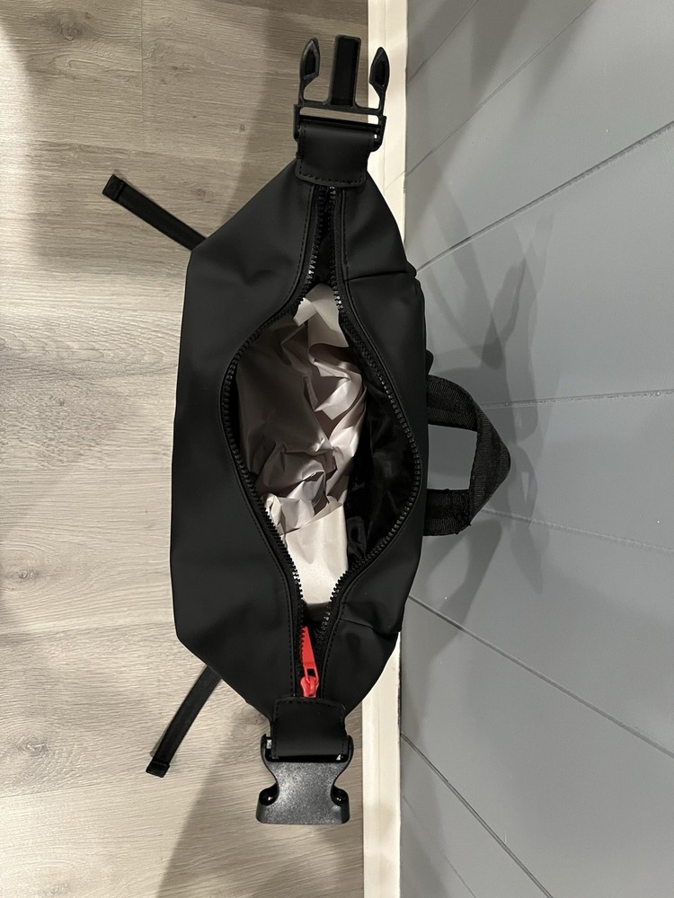 HUNTER Top Clip Backpack Smooth Black with Red Zipper