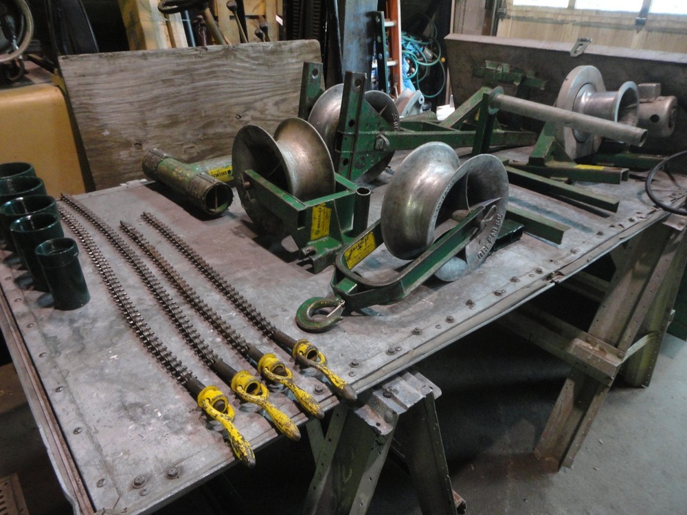 GREENLEE  Tugger Cable Puller with all Hardware and Storage Box