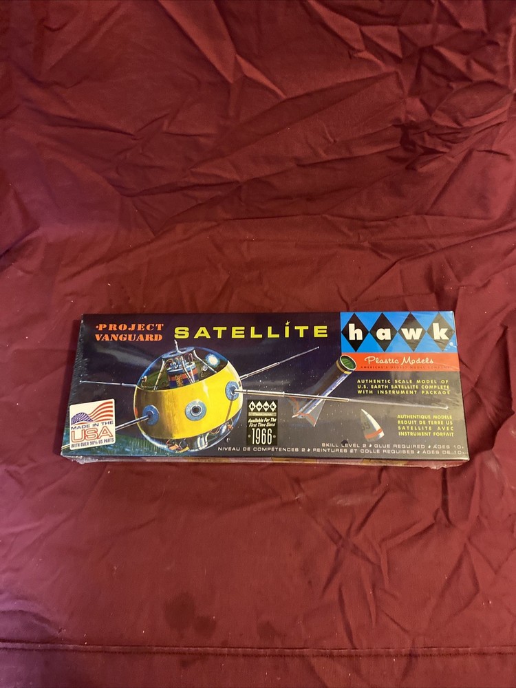 Hawk Project Vanguard Satellite Model Kit Space Vintage