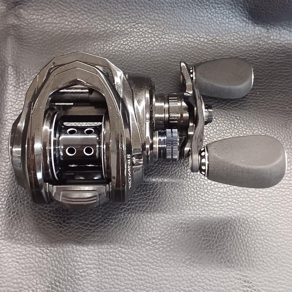 ABUGARCIA ROXANI8 Bait Reel