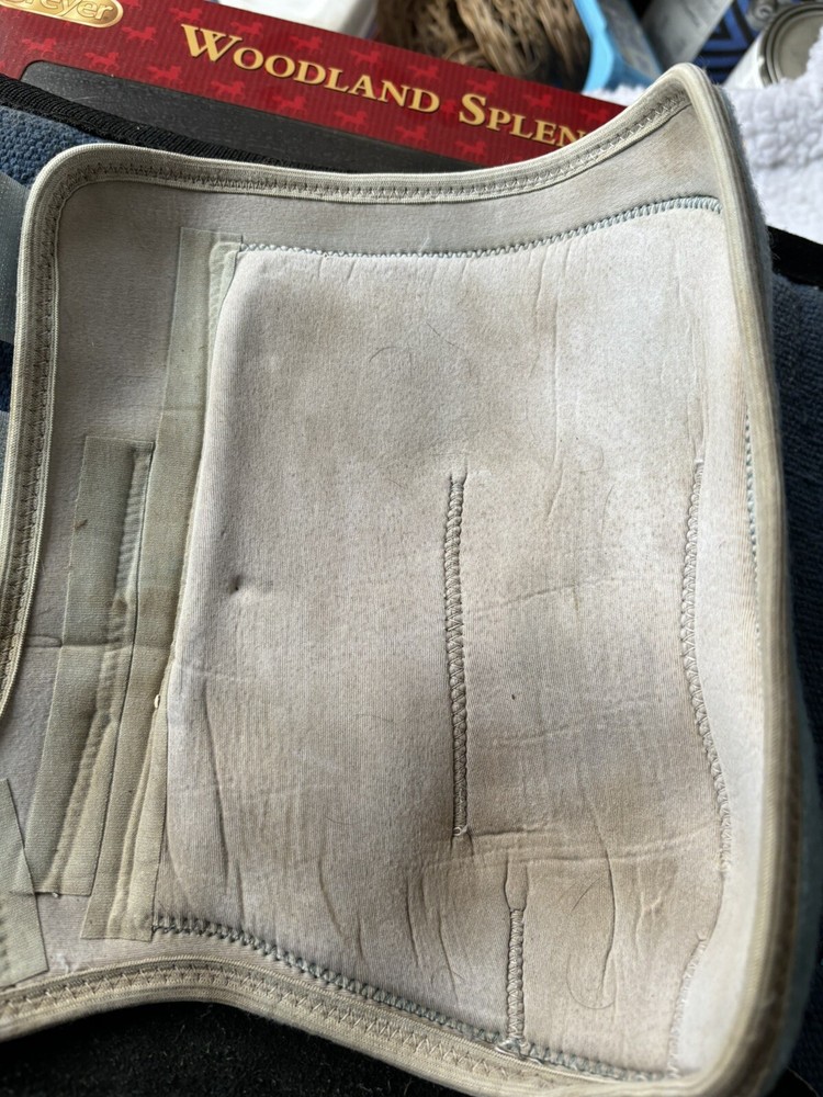 Iconolast Sports Boots