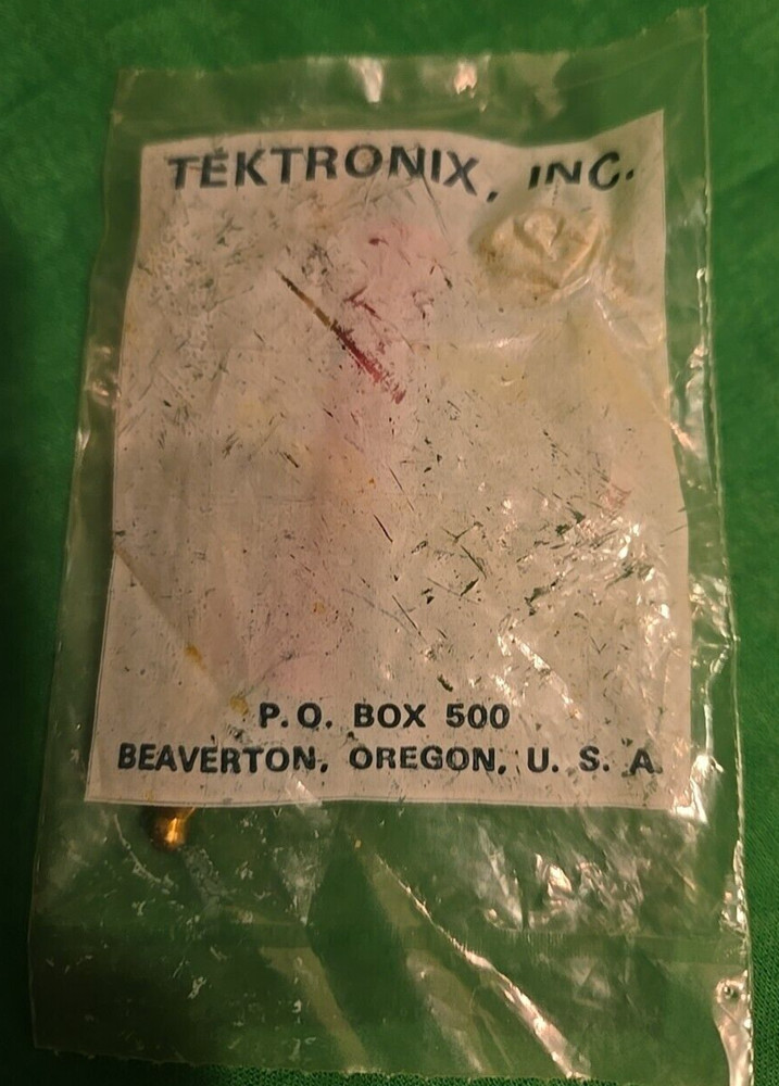 PJ051B - M642/2-2 Plug 3 conductor