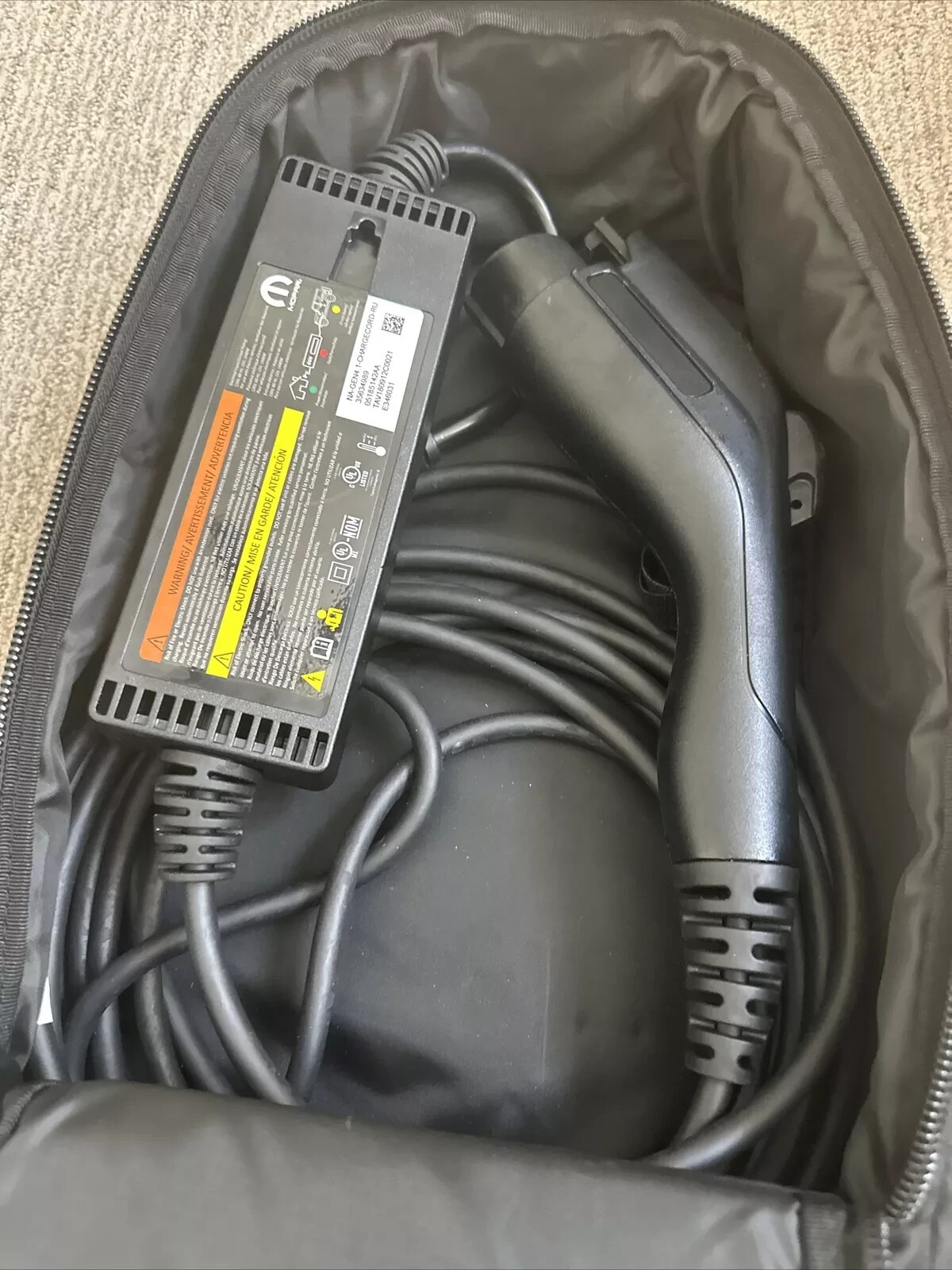 2023 Jeep EV Charger Wrangler Rubicon Willys 4XE Grand Cherokee charging  PHEV