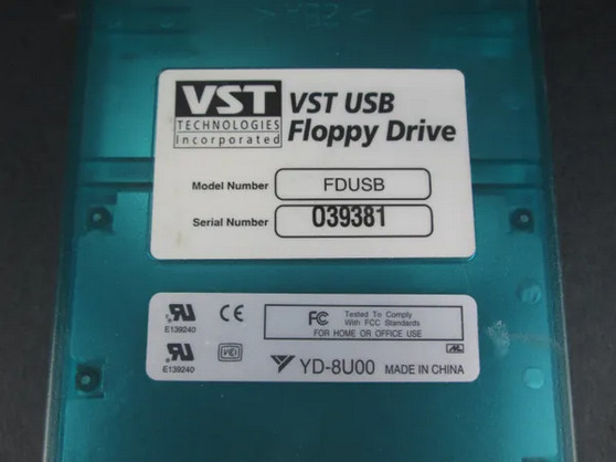 VST USB External Floppy Drive FDUSB 3.5" Computer Drive YD-8U00
