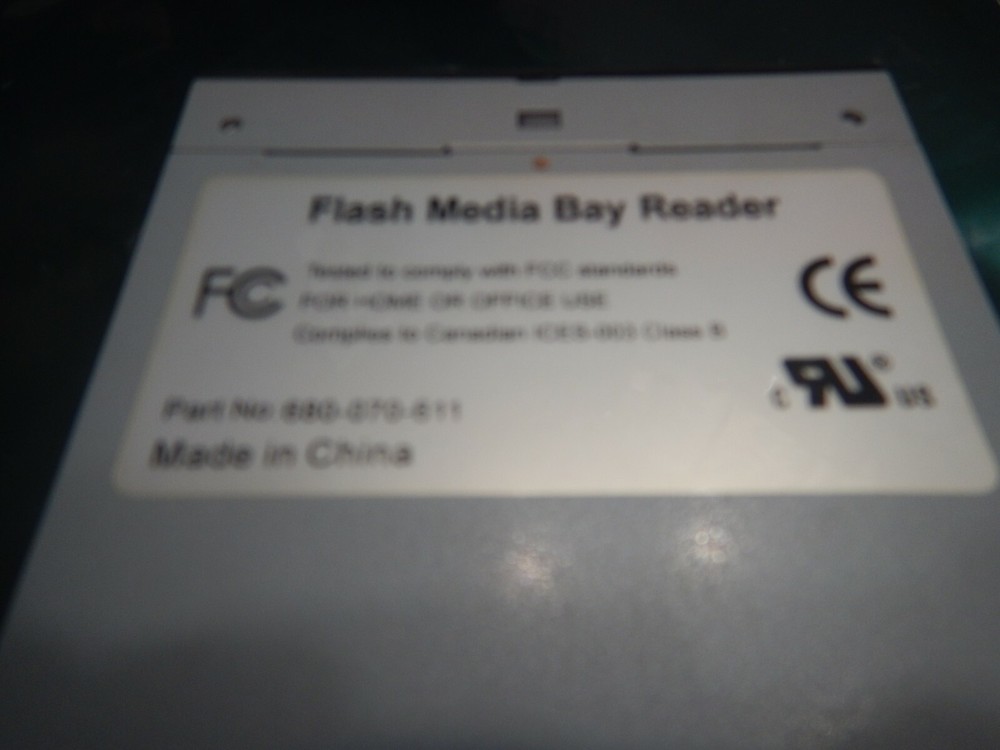 Flash Media Bay Reader P/N 680-070-611
