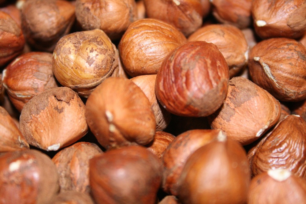 HAZELNUTS (FILBERTS) RAW UNSALTED, 5LBS