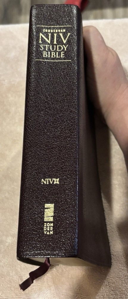 The NIV Study Bible By Zondervan