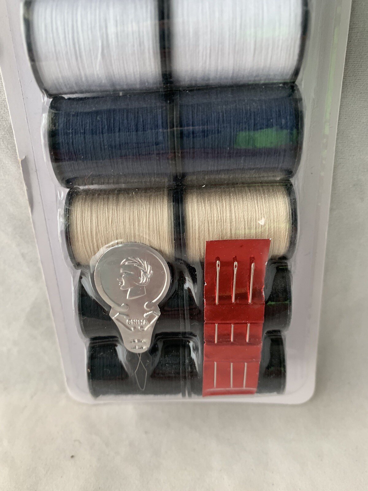 Singer 12 PC Hand Sewing Thread Needles & Threader Travel Kit A51-1