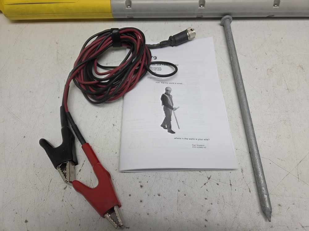 RYCOM 8879 D Cell Cable Pipe Wire Utility Underground Locator Dynatel Metrotech