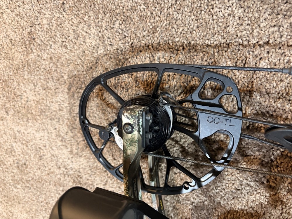 Matthews Halon 6 Lh Compound Bow.