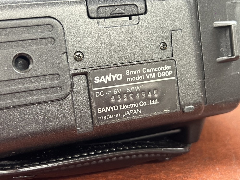 Faulty Sanyo VM-D90P Camcorder - genuine Untested