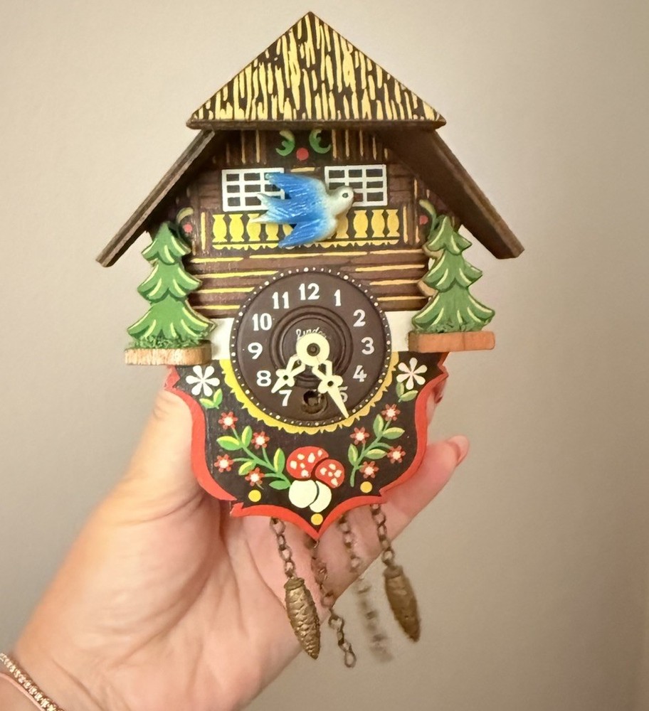 Mini Black Forest Wind Up Clock - Germany