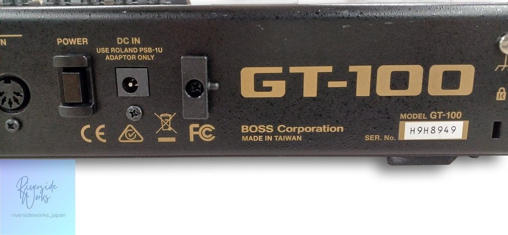 BOSS GT-100 Multi-Effects Processor for Guitarists