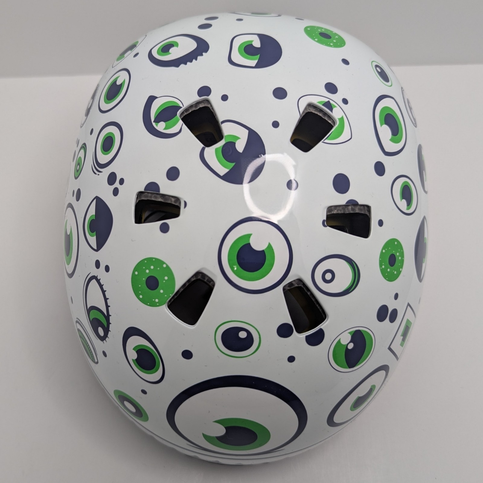 Nutcase Little Nutty Multi-Sport Helmet All Eyes On You Toddler 18 7/8–20.5"