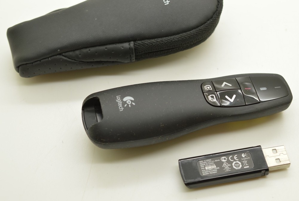 Logitech R400 USB Wireless Presentation Pointer Laser w/ Case TESTED WORKS!